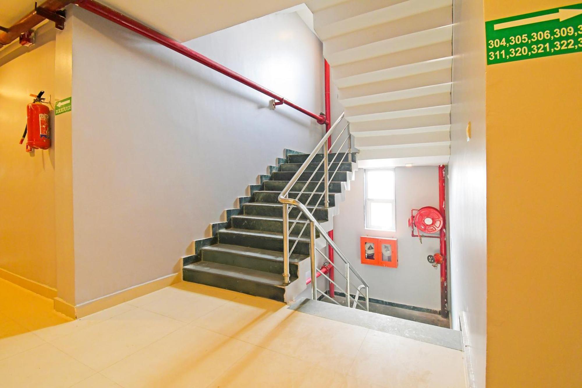 Super Townhouse Mancheswar Industrial Estate Hotell Bhubaneswar Eksteriør bilde