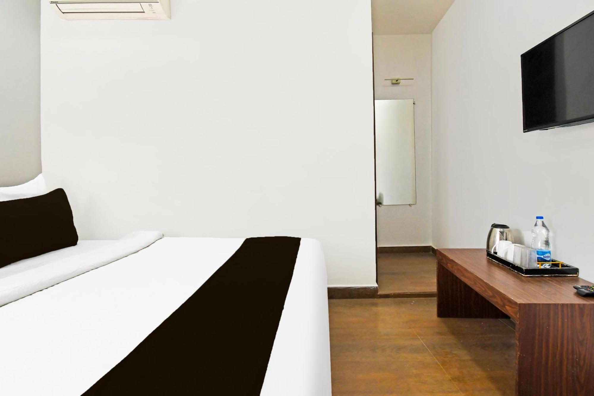 Super Townhouse Mancheswar Industrial Estate Hotell Bhubaneswar Eksteriør bilde
