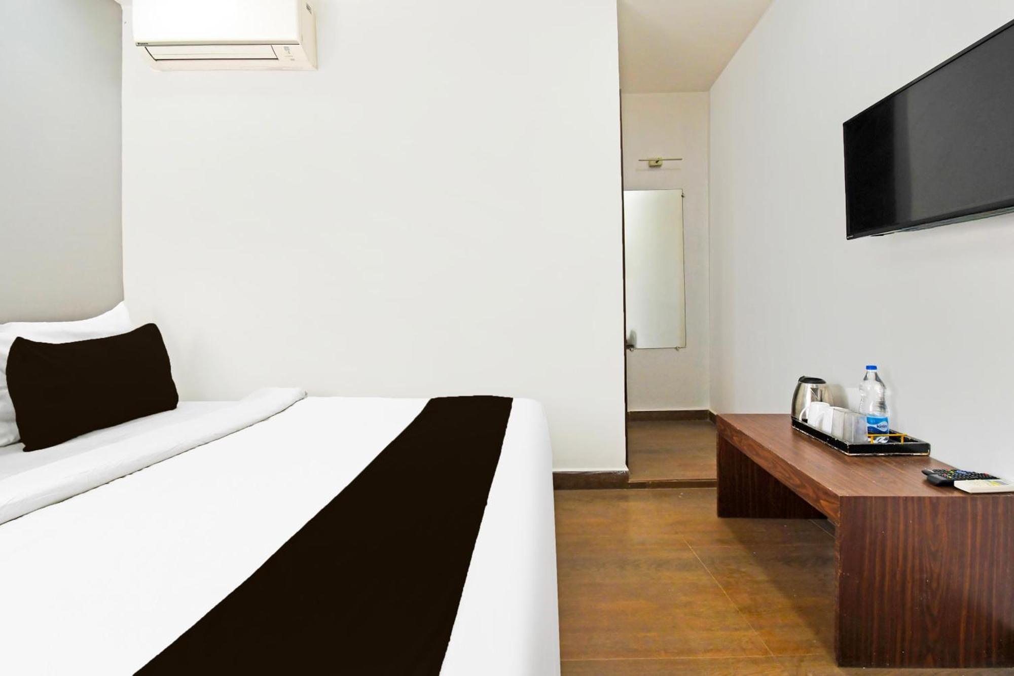 Super Townhouse Mancheswar Industrial Estate Hotell Bhubaneswar Eksteriør bilde